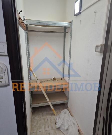 Drumul Taberei, Lujerului, apartament 2 camere decomandat, balcon